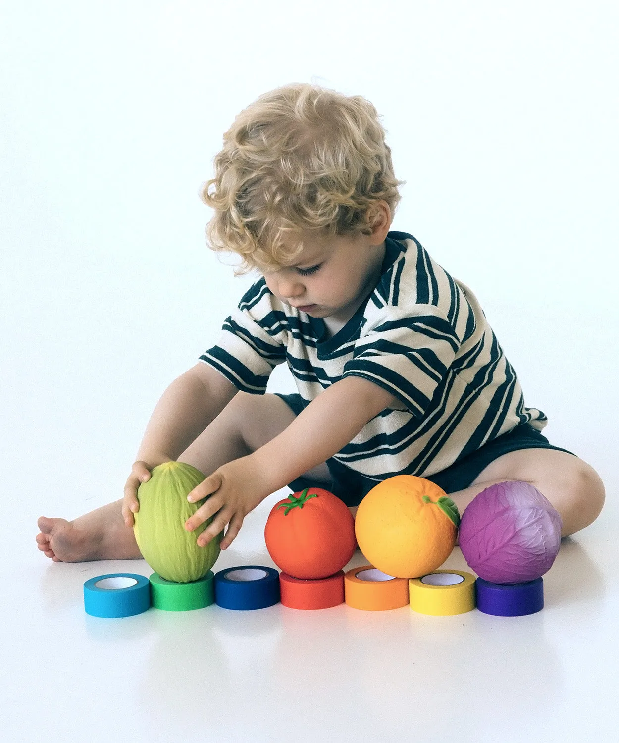 Oli & Carol Natural Rubber Baby Ball - Purple Cabbage