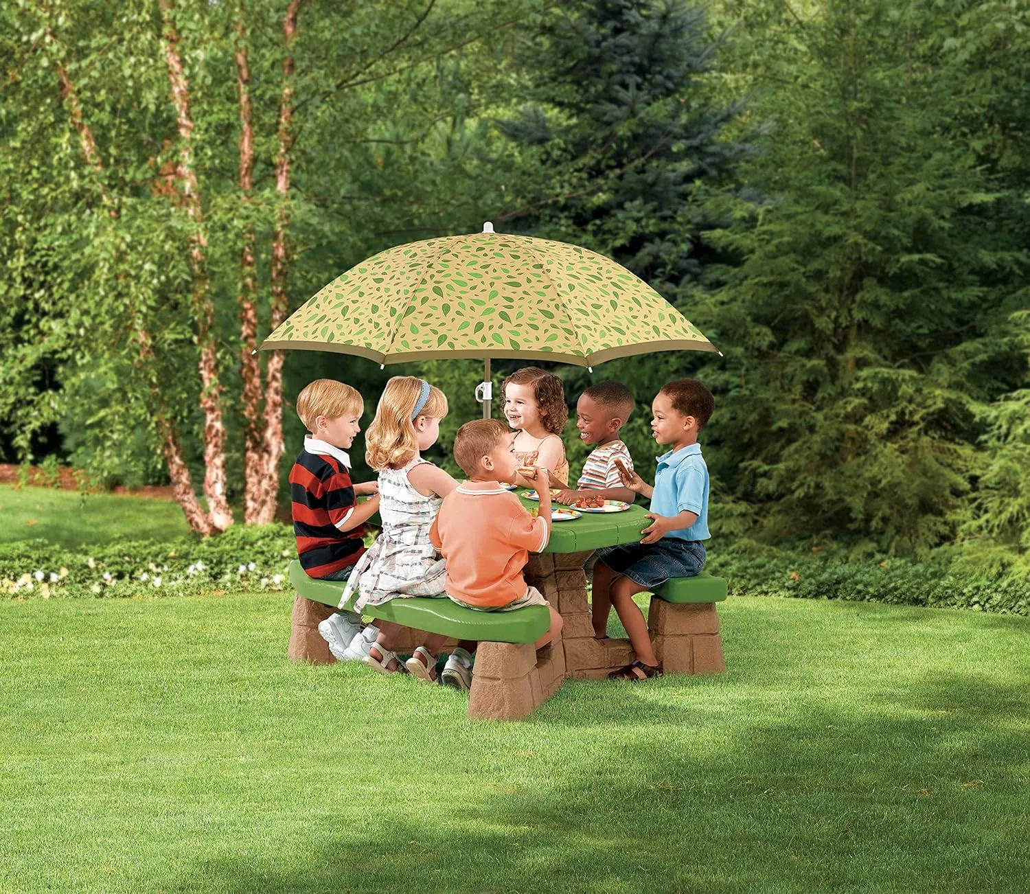 Step2 Naturally Playful Picnic Table with Umbrella