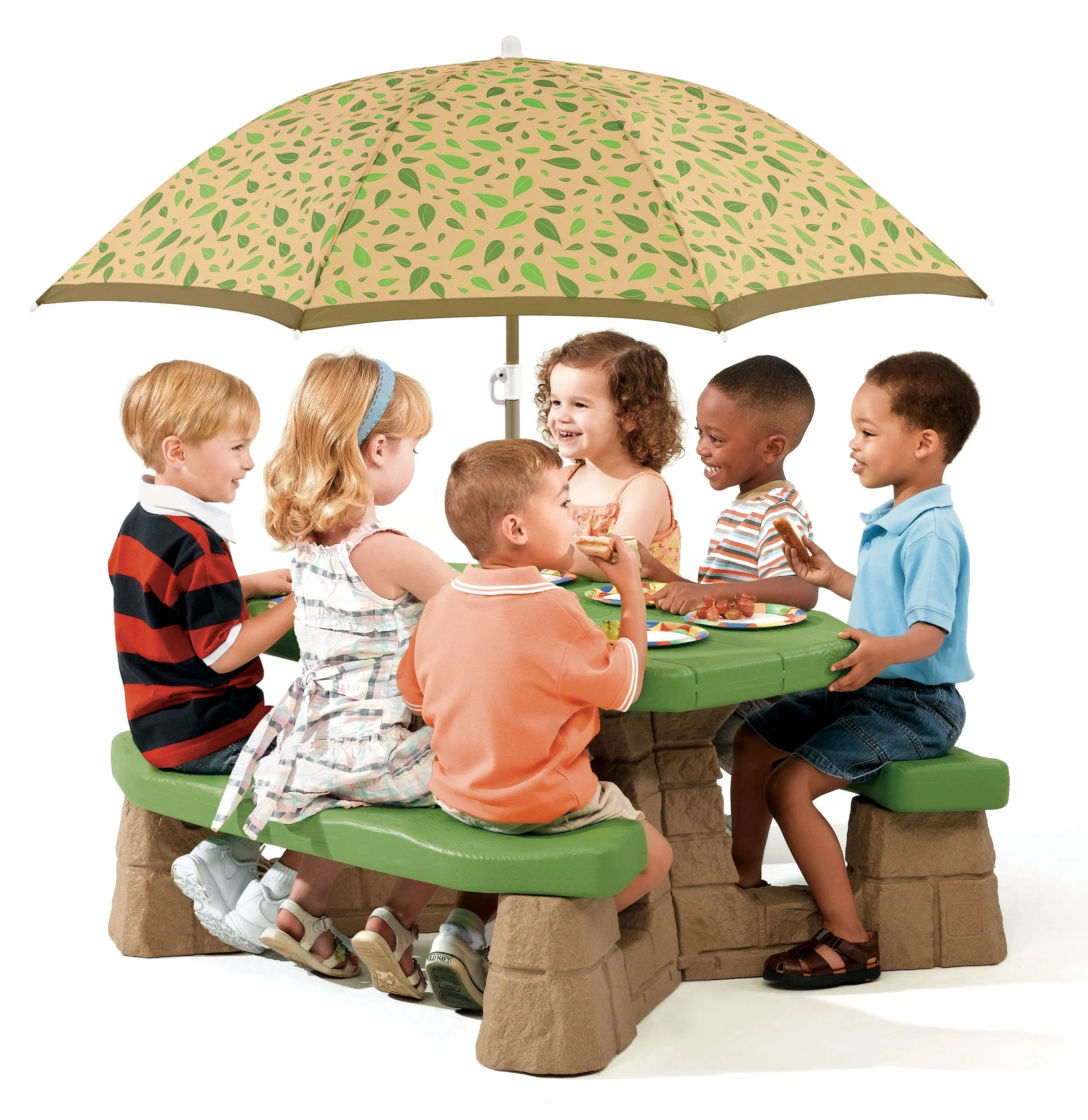 Step2 Naturally Playful Picnic Table with Umbrella