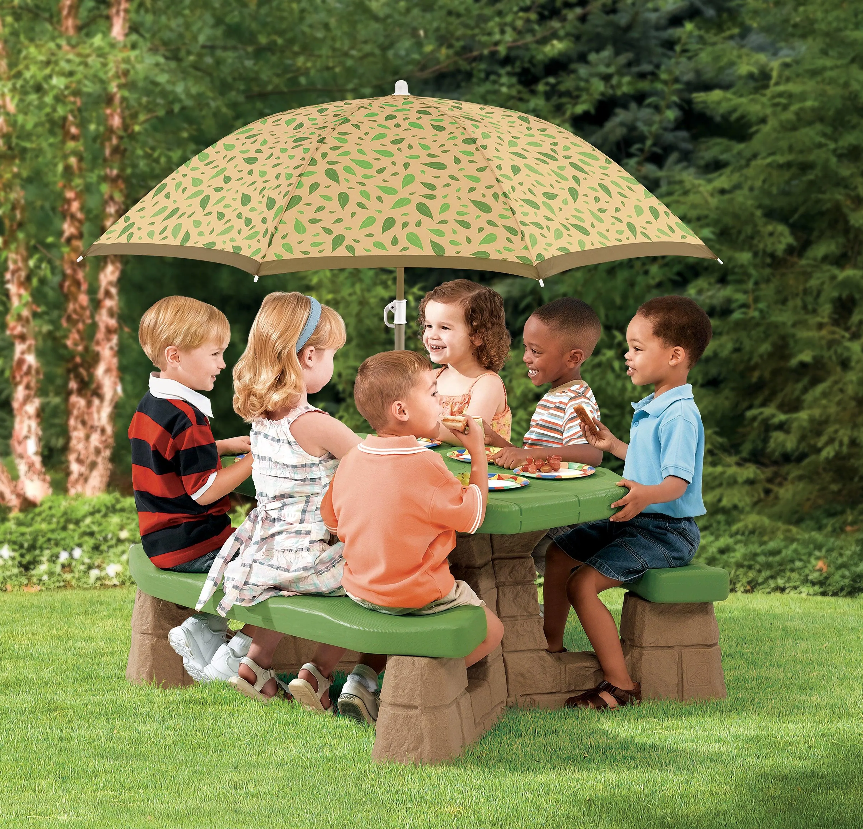 Step2 Naturally Playful Picnic Table with Umbrella